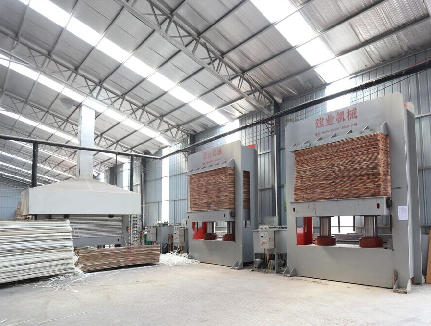 �A(y��)���C